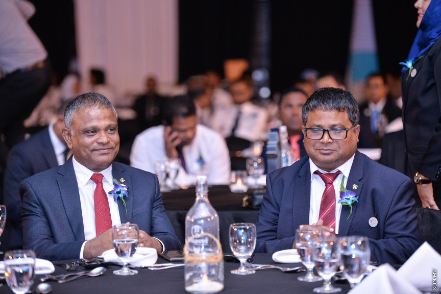 މާޗް 4، 2020: ސްޓެލްކޯއިން ކަރަންޓުގެ ހިދުމަތަށް ދޭން ފެށިތާ 70 އަހަރު ފުރުން ފާހަގަ ކުރުމަށް ދަރުބާރުގޭގައި ބޭއްވި ޖަލްސާގެ ތެރެއިން -- ސަން ފޮޓޯ/ ފަޔާޒު މޫސާ
