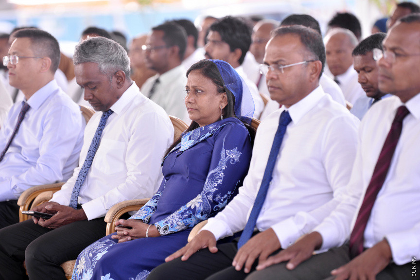 މާޗް 10، 2020: ހުޅުމާލޭ ފޭސް 2ގައި އިމާރާތްކުރާ 1،700 ހައުސިން ޔުނިޓުގެ ބިންގާ އެޅުމަށް ބޭއްވި ރަސްމިއްޔާތުގެ ތެރެއިން -- ސަން ފޮޓޯ/ ފަޔާޒު މޫސާ