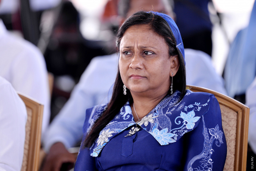 މާޗް 10، 2020: ހުޅުމާލޭ ފޭސް 2ގައި އިމާރާތްކުރާ 1،700 ހައުސިން ޔުނިޓުގެ ބިންގާ އެޅުމަށް ބޭއްވި ރަސްމިއްޔާތުގެ ތެރެއިން -- ސަން ފޮޓޯ/ ފަޔާޒު މޫސާ