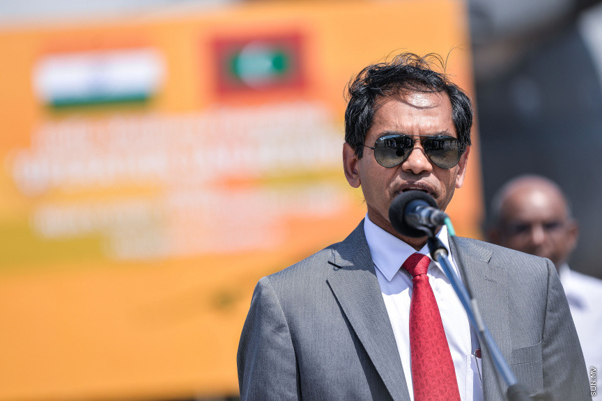 އޭޕްރީލް 2، 2020: އިންޑިއާ ލޮކްޑައުންކުރުމުގެ ސަބަބުން ރާއްޖެއަށް ނުގެނެވިފައި ހުރި 6.2 ޓަނުގެ ބޭސް އިންޑިއާގެ އަސްކަރިއްޔާގެ އެހީގައި ރާއްޖެގެނެސް، ރާއްޖޭގެ ސަރުކާރާ ހަވާލުކުރުން -- ސަން ފޮޓޯ/ ފަޔާޒު މޫސާ