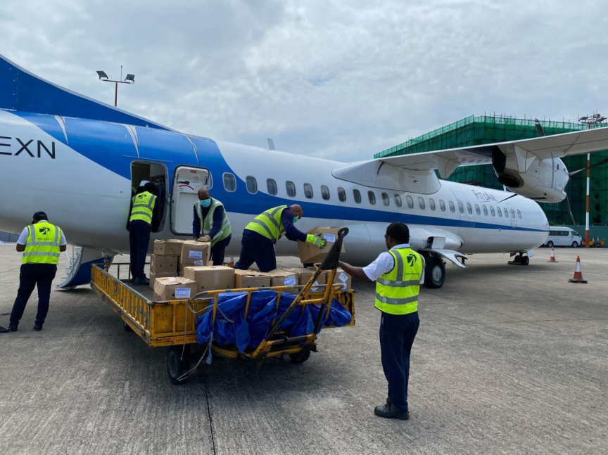 ލޮކްޑައުންގައި އެމްއޭސީއެލްގެ މުވައްޒަފުން މަސައްކަތުގައި -- ފޮޓޯ/ އެމްއޭސީއެލް