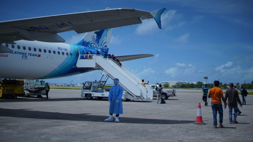 ލޮކްޑައުންގައި އެމްއޭސީއެލްގެ މުވައްޒަފުން މަސައްކަތުގައި -- ފޮޓޯ/ އެމްއޭސީއެލް