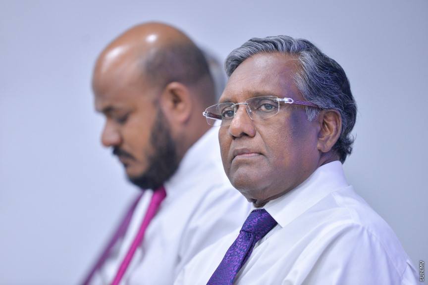 ޖޫން 22، 2020: ޕްރޮގްރެސިވް ކޮންގްރެސް ކޯލިޝަންގެ އެޑްވައިޒަރު ކަމުގެ މަގާމް މުހައްމަދު ވަހީދު ހަސަން މަނިކުއަށް ދެއްވުމަށް ބޭއްވި ހާއްސަ ނޫސްވެރިންގެ ބައްދަލުވުމުގެ ތެރެއިން -- ސަން ފޮޓޯ/ ފަޔާޒު މޫސާ