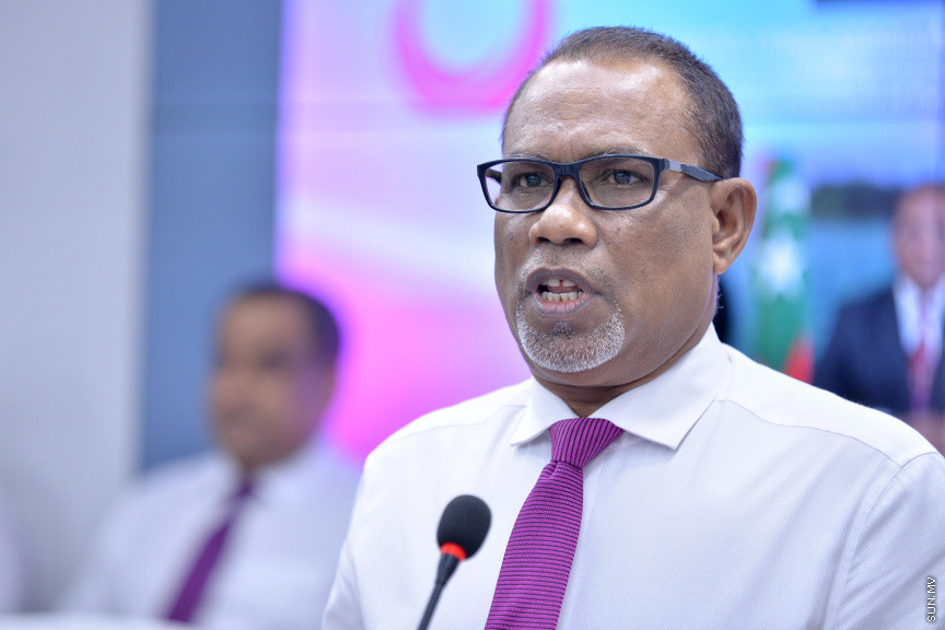 ޖޫން 22، 2020: ޕްރޮގްރެސިވް ކޮންގްރެސް ކޯލިޝަންގެ އެޑްވައިޒަރު ކަމުގެ މަގާމް މުހައްމަދު ވަހީދު ހަސަން މަނިކުއަށް ދެއްވުމަށް ބޭއްވި ހާއްސަ ނޫސްވެރިންގެ ބައްދަލުވުމުގެ ތެރެއިން -- ސަން ފޮޓޯ/ ފަޔާޒު މޫސާ