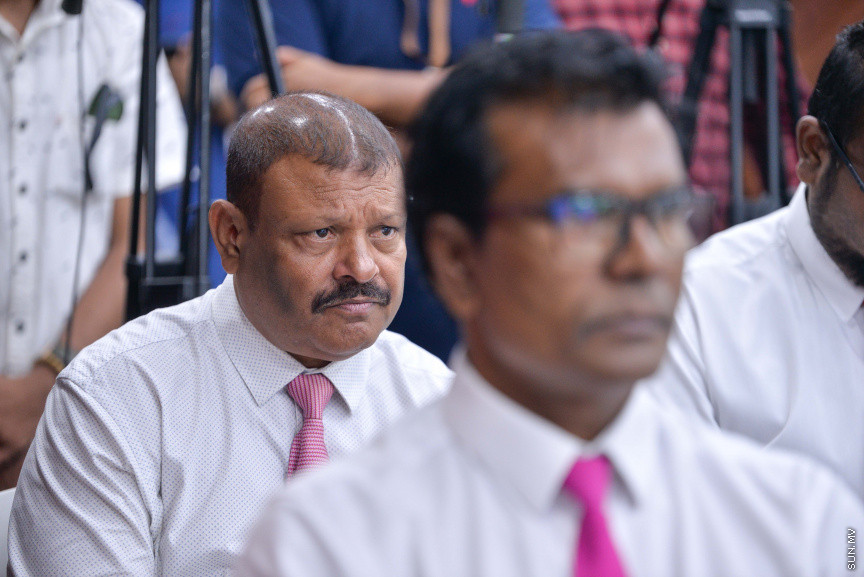 ޖޫން 22، 2020: ޕްރޮގްރެސިވް ކޮންގްރެސް ކޯލިޝަންގެ އެޑްވައިޒަރު ކަމުގެ މަގާމް މުހައްމަދު ވަހީދު ހަސަން މަނިކުއަށް ދެއްވުމަށް ބޭއްވި ހާއްސަ ނޫސްވެރިންގެ ބައްދަލުވުމުގެ ތެރެއިން -- ސަން ފޮޓޯ/ ފަޔާޒު މޫސާ