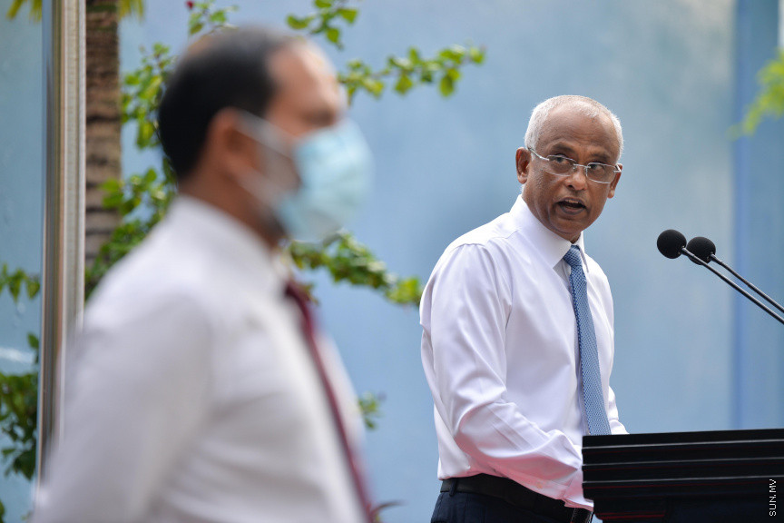 ޖުލައި 5، 2020: ރައީސް އިބްރާޙިމް މުހައްމަދު ސޯލިހް ދިވެހި ފުލުހުންނާ ބައްދަލުކުރެއްވުމަށް  އިސްކަންދަރުކޮށީގައި ބޭއްވި ރަސްމިއްޔާތުގެ ތެރެއިން -- ސަން ފޮޓޯ/ ފަޔާޒު މޫސާ
