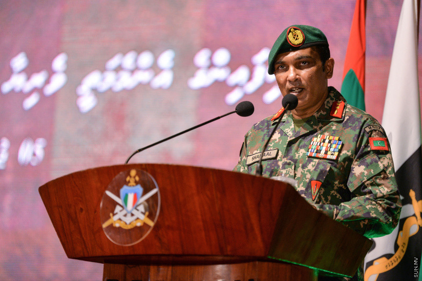 ޖުލައި 5، 2020: ސިފައިންގެ އެންމެމަތީ ވެރިޔާ ރައީސް އިބްރާހިމް މުހައްމަދު ސޯލިހް ކަޅުތުއްކަލާ ކޮށީގައި ސިފައިންނާއި ބައްދަލުކުރެއްވުން -- ސަން ފޮޓޯ/ ފަޔާޒު މޫސާ 