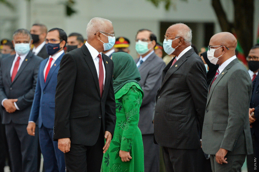 ޖުލައި 26، 2020: މިނިވަންދުވަހުގެ މުނާސަބަތުގައި ޖުމްހޫރީ މައިދާނުގައި ބޭއްވި ދިދަ ނެގުމުގެ ހާއްސަ ރަސްމިއްޔާތުގެ ތެރެއިން -- ސަން ފޮޓޯ/ ފަޔާޒު މޫސާ