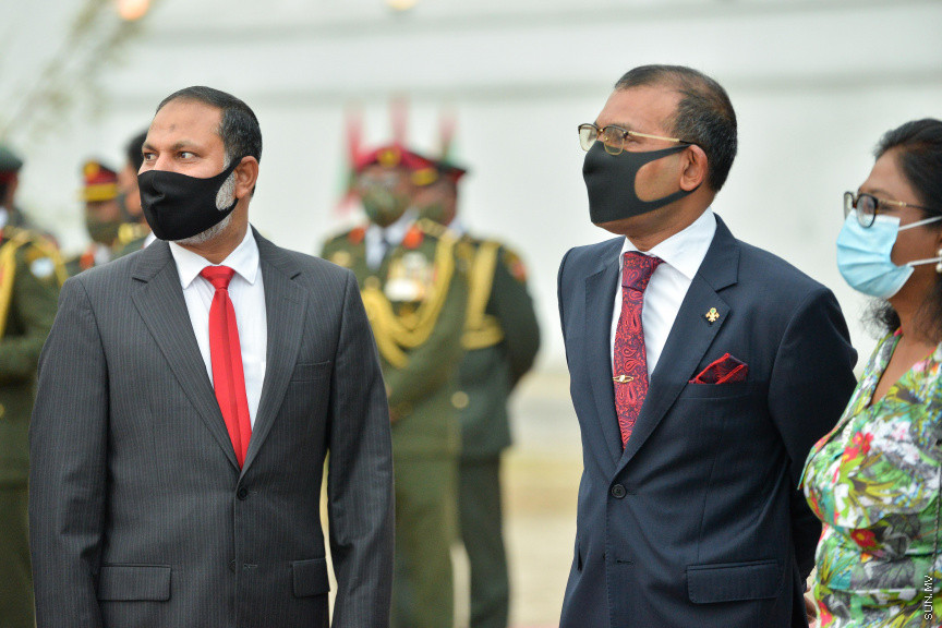ޖުލައި 26، 2020: މިނިވަންދުވަހުގެ މުނާސަބަތުގައި ޖުމްހޫރީ މައިދާނުގައި ބޭއްވި ދިދަ ނެގުމުގެ ހާއްސަ ރަސްމިއްޔާތުގެ ތެރެއިން -- ސަން ފޮޓޯ/ ފަޔާޒު މޫސާ