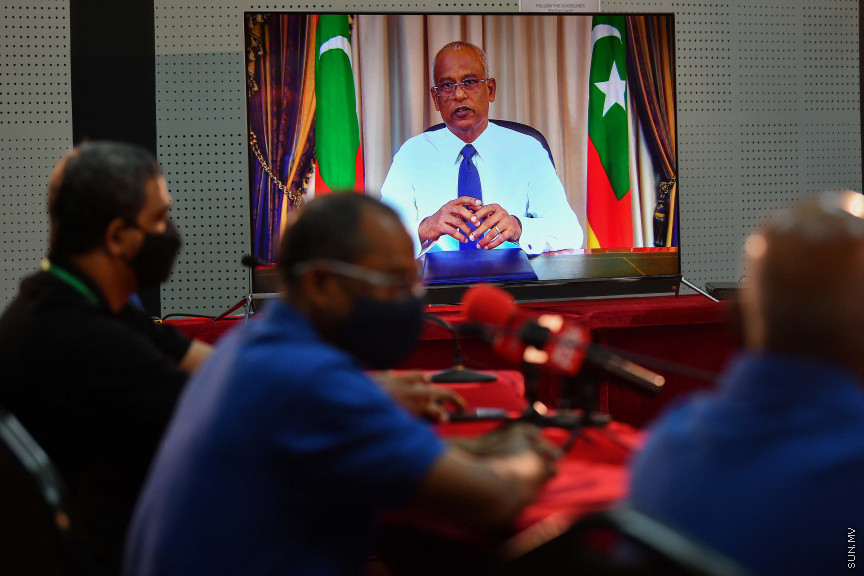 ސެޕްޓެމްބަރ 1، 2020: ކޮވިޑް-19 އާ ގުޅޭ ގޮތުން އާންމުން ހޭލުންތެރިކޮށް އެ ބަލި ފެތުރުން ހުއްޓުވުމަށް ދިވެހި މީޑިއާތައް އިސް ނަގައިގެން 'ކޮވިޑް ހުއްޓުވާނީ އަހަރެން' ނަމުގައި ކެމްޕެއިން ފެށުން -- ސަން ފޮޓޯ/ ފަޔާޒު މޫސާ 