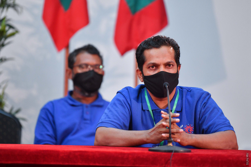 ސެޕްޓެމްބަރ 1، 2020: ކޮވިޑް-19 އާ ގުޅޭ ގޮތުން އާންމުން ހޭލުންތެރިކޮށް އެ ބަލި ފެތުރުން ހުއްޓުވުމަށް ދިވެހި މީޑިއާތައް އިސް ނަގައިގެން 'ކޮވިޑް ހުއްޓުވާނީ އަހަރެން' ނަމުގައި ކެމްޕެއިން ފެށުން -- ސަން ފޮޓޯ/ ފަޔާޒު މޫސާ 