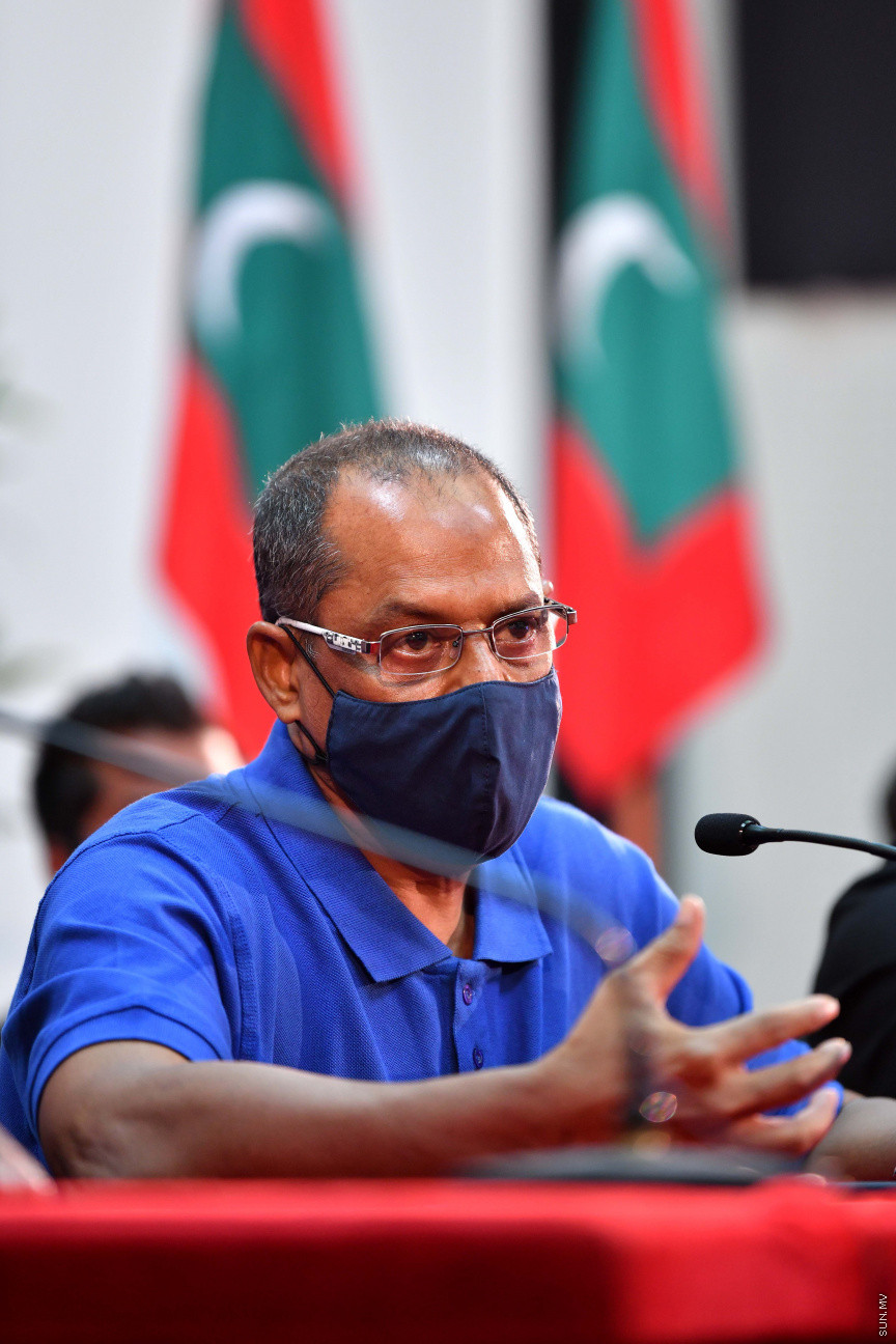 ސެޕްޓެމްބަރ 1، 2020: ކޮވިޑް-19 އާ ގުޅޭ ގޮތުން އާންމުން ހޭލުންތެރިކޮށް އެ ބަލި ފެތުރުން ހުއްޓުވުމަށް ދިވެހި މީޑިއާތައް އިސް ނަގައިގެން 'ކޮވިޑް ހުއްޓުވާނީ އަހަރެން' ނަމުގައި ކެމްޕެއިން ފެށުން -- ސަން ފޮޓޯ/ ފަޔާޒު މޫސާ 