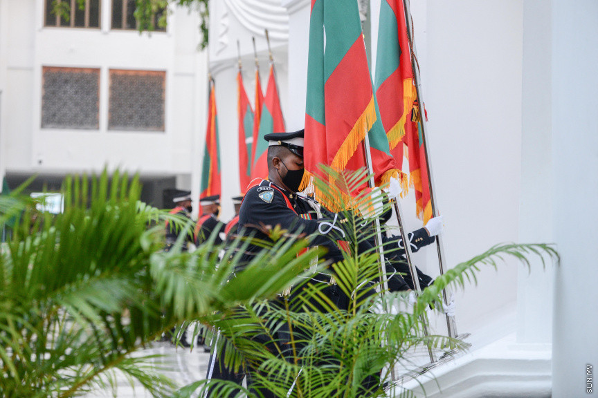 ނޮވެމްބަރ 3، 2020: ނަސްރުގެ ދުވަހުގެ މުނާސަބަތުގައި ތިނެއް ނުވެމްބަރުގެ ހަނދާނީ ބިނާގައި ދިދަ ޖެހުމާއި ގާޑް މައުންޓް ކުރުމުގެ ރަސްމިއްޔާތު -- ސަން ފޮޓޯ/ ފަޔާޒު މޫސާ