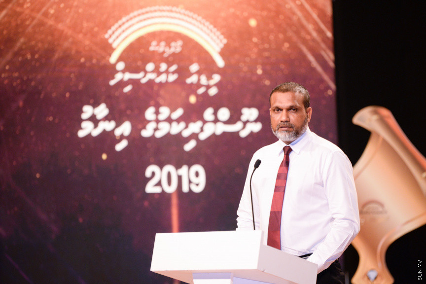 ޑިސެމްބަރ 8، 2020: މޯލްޑިވްސް މީޑިއާ ކައުންސިލްގެ ނޫސްވެރިކަމުގެ އެވޯޑު 2019ގެ އިނާމު ދިނުމުގެ ރަސްމިއްޔާތުގެ ތެރެއިން -- ސަން ފޮޓޯ/ ފަޔާޒު މޫސާ