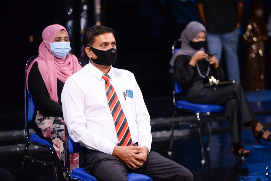 ޑިސެމްބަރ 8، 2020: މޯލްޑިވްސް މީޑިއާ ކައުންސިލްގެ ނޫސްވެރިކަމުގެ އެވޯޑު 2019ގެ އިނާމު ދިނުމުގެ ރަސްމިއްޔާތުގެ ތެރެއިން -- ސަން ފޮޓޯ/ ފަޔާޒު މޫސާ