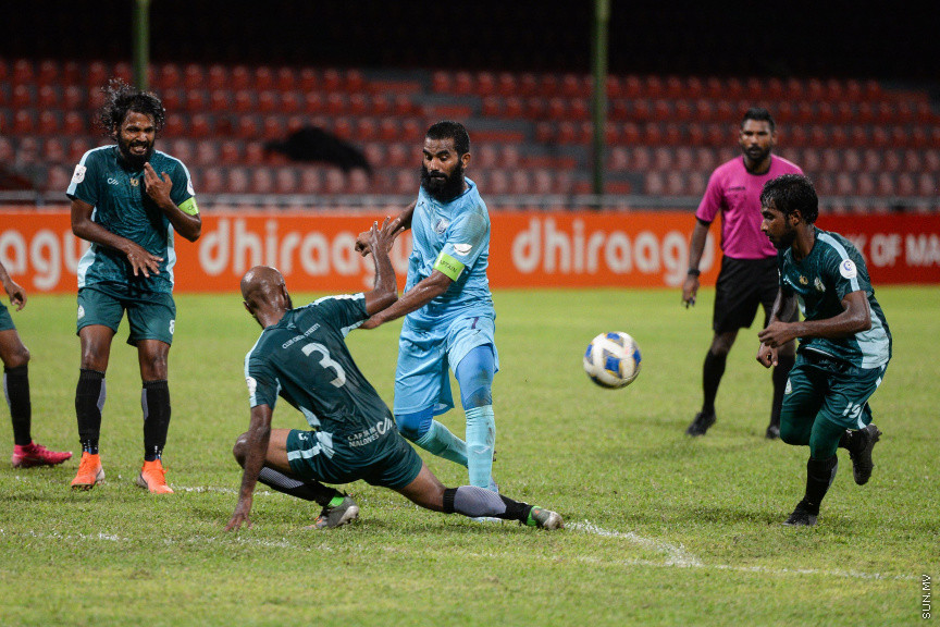 ޑިސެމްބަރ 14، 2020: ދިރާގު ދިވެހި ޕްރިމިއާ ލީގުގައި ވެލެންސިއާ ގްރީން ސްޓްރީޓް ބައްދަލުކުރި މެޗުގެ ތެރެއިން: 15 އަހަރު ފަހުން ވެލެންސިއާ ޖޯޒީގައި ކުޅުނު ފުރަތަމަ މެޗުގައި އަލީ އަޝަފާގުގެ ގޯލުން ވެލެންސިއާ ވަނީ ފުރަތަމަ މެޗު ކާމިޔާބުކޮށް ލީގު ފެށުން ރަގަޅު ކޮއްފައި -- ސަން ފޮޓޯ/ ފަޔާޒު މޫސާ