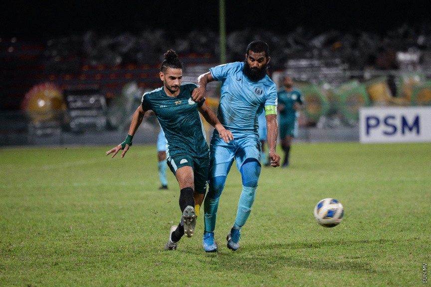 ޑިސެމްބަރ 14، 2020: ދިރާގު ދިވެހި ޕްރިމިއާ ލީގުގައި ވެލެންސިއާ ގްރީން ސްޓްރީޓް ބައްދަލުކުރި މެޗުގެ ތެރެއިން: 15 އަހަރު ފަހުން ވެލެންސިއާ ޖޯޒީގައި ކުޅުނު ފުރަތަމަ މެޗުގައި އަލީ އަޝަފާގުގެ ގޯލުން ވެލެންސިއާ ވަނީ ފުރަތަމަ މެޗު ކާމިޔާބުކޮށް ލީގު ފެށުން ރަގަޅު ކޮއްފައި -- ސަން ފޮޓޯ/ ފަޔާޒު މޫސާ