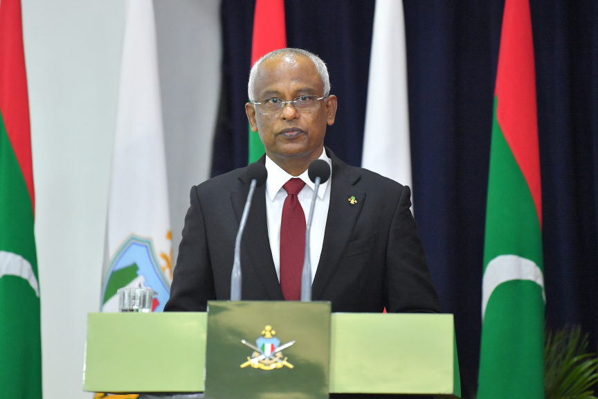 ޖެނުއަރީ 25، 2021: ސިފައިންގެ އޮފިސަރުންނަށް މަޤާމުގެ ކުރިއެރުން ދިނުމަށް މޯލްޑިވްސް ނެޝަނަލް ޑިފެންސް ފޯސް (އެމް.އެން.ޑީ.އެފް) ގެ މައި މަރުކަޒުގައި ބޭއްވި ހާއްސަ ރަސްމިއްޔާތުގެ ތެރެއިން -- ފޮޓޯ/ ރައީސް އޮފީސް