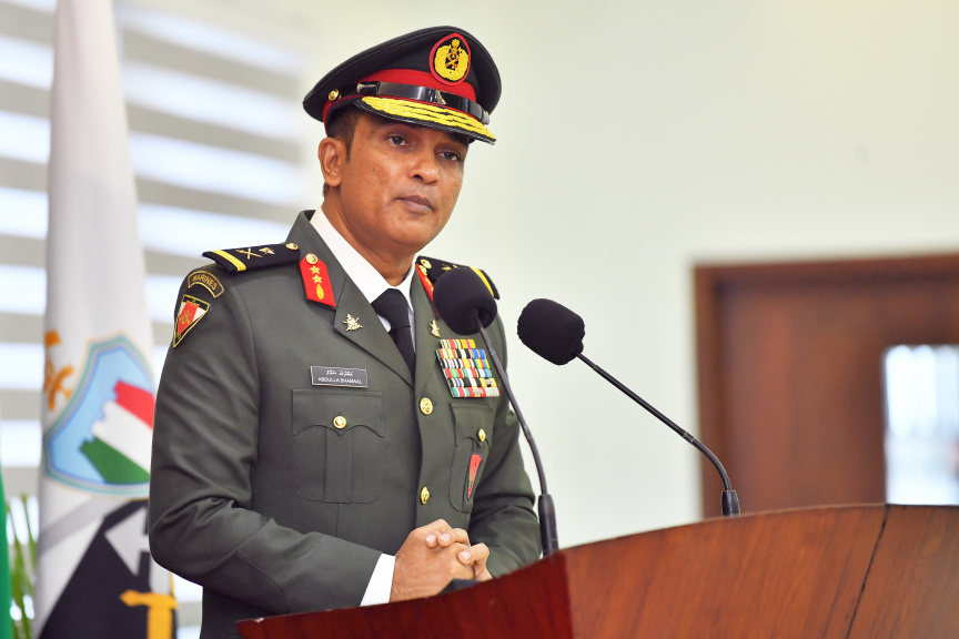 ޖެނުއަރީ 25، 2021: ސިފައިންގެ އޮފިސަރުންނަށް މަޤާމުގެ ކުރިއެރުން ދިނުމަށް މޯލްޑިވްސް ނެޝަނަލް ޑިފެންސް ފޯސް (އެމް.އެން.ޑީ.އެފް) ގެ މައި މަރުކަޒުގައި ބޭއްވި ހާއްސަ ރަސްމިއްޔާތުގެ ތެރެއިން -- ފޮޓޯ/ ރައީސް އޮފީސް