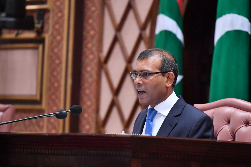 ފެބްރުއަރީ 4، 2021: 2021 ވަނަ އަހަރަށް ރައްޔިތުންގެ މަޖިލިސް ހުޅުވުމުގެ ޖަލްސާގެ ތެރެއިން:  މި ޖަލްސާގައި ރައީސުލްޖުމްހޫރިއްޔާ އިބްރާހިމް މުހައްމަދު ސޯލިހު ވަނީ  ރިޔާސީ ބަޔާން އިއްވަވާފަ -- ފޮޓޯ/ ރައީސް އޮފީސް