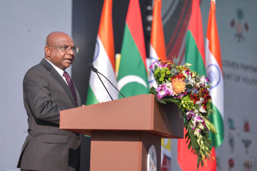 ފެބްރުއަރީ 21، 2021: ފޮރިން މިނިސްޓަރު އަބްދުﷲ ޝާހިދުގެ ދައުވަތަކަށް އިންޑިއާގެ އެކްސްޓާނަލް އެފެއާޒް މިނިސްޓަރު، ޑރ. ސުބުރަހްމަންޔަން ޖައިޝަންކަރު ރާއްޖެއަށް ކުރެއްވި ރަސްމީ ދަތުރުފުޅުގެ ތެރެއިން: މި ދަތުރުފުޅުގައި އިންޑިއާއާއި ރާއްޖެއާއި ދެމެދު މުހިންމު އެއްބަސްވުންތަކެއްގައި ވަނީ ސޮއިކުރައްވާފައި -- ސަން ފޮޓޯ/ ފަޔާޒު މޫސާ