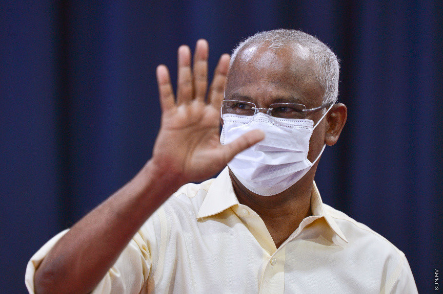 އޭޕްރީލް 10، 2021: ގާނޫނީ ބޮޑެތި ބާރުތަކާއެެކު އިންތިހާބު ވާނެ، ކައުންސިލަރުންނާއި އަންހެނުންގެ ތަރައްގީއަށް މަސައްކަތް ކުރާ ކޮމިޓީތަކުގެ މެމްބަރުންގެ އިންތިހާބު ކުރާ "ލޯކަލް ކައުންސިލް އިންތިހާބު 2020"ގެ ވޯޓުލުމުގެ ތެރެއިން -- ސަން ފޮޓޯ/ ފަޔާޒު މޫސާ