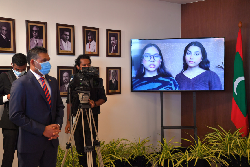 ޖުލައި 15، 2021: ފޮރިން މިނިސްޓްރީ އިމާރާތް މަރާމާތުކޮށް, "ފަތުހުالله ޖަމީލް ބިލްޑިންގ"ގެ ނަމުގައި އެތަން ރަސްމީކޮށް އިފްތިތާހުކުރުމަށް ބޭއްވި ރަސްމިއްޔާތުގެ ތެރެއިން -- ފޮޓޯ/ ރައީސް އޮފީސް