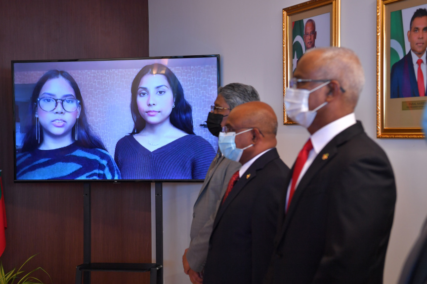 ޖުލައި 15، 2021: ފޮރިން މިނިސްޓްރީ އިމާރާތް މަރާމާތުކޮށް, "ފަތުހުالله ޖަމީލް ބިލްޑިންގ"ގެ ނަމުގައި އެތަން ރަސްމީކޮށް އިފްތިތާހުކުރުމަށް ބޭއްވި ރަސްމިއްޔާތުގެ ތެރެއިން -- ފޮޓޯ/ ރައީސް އޮފީސް