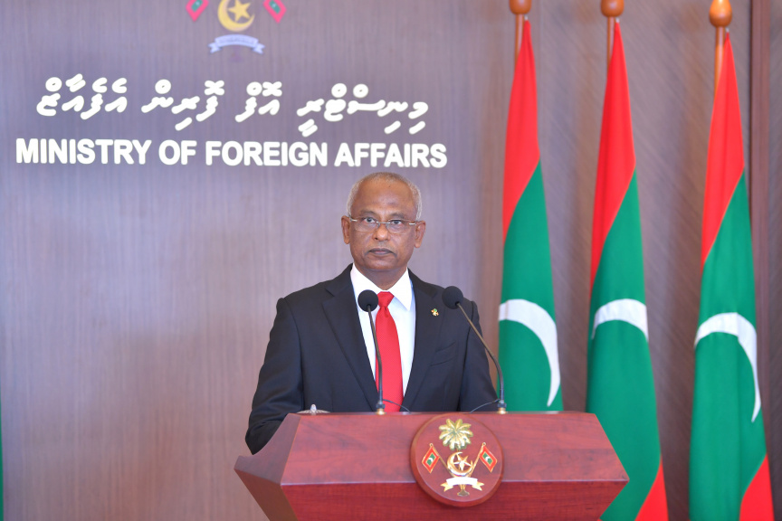 ޖުލައި 15، 2021: ފޮރިން މިނިސްޓްރީ އިމާރާތް މަރާމާތުކޮށް, "ފަތުހުالله ޖަމީލް ބިލްޑިންގ"ގެ ނަމުގައި އެތަން ރަސްމީކޮށް އިފްތިތާހުކުރުމަށް ބޭއްވި ރަސްމިއްޔާތުގެ ތެރެއިން -- ފޮޓޯ/ ރައީސް އޮފީސް