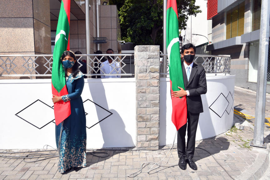 ޖުލައި 15، 2021: ފޮރިން މިނިސްޓްރީ އިމާރާތް މަރާމާތުކޮށް, "ފަތުހުالله ޖަމީލް ބިލްޑިންގ"ގެ ނަމުގައި އެތަން ރަސްމީކޮށް އިފްތިތާހުކުރުމަށް ބޭއްވި ރަސްމިއްޔާތުގެ ތެރެއިން -- ފޮޓޯ/ ރައީސް އޮފީސް