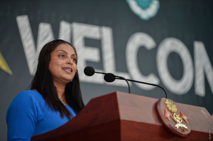 އޮގަސްޓް 10، 2021: ދިރާސީ އާ އަހަރު ފެށުމާ ގުޅިގެން ރެހެންދި ސްކޫލްގައި ބޭއްވި ހާއްސަ އެސެމްބްލީގެ ތެރެއިން: މި އެސެމްބްލީ ޝަރަފުވެރިކޮށްދެއްވީ ރައީސް އިބްރާހިމް މުހައްމަދު ސޯލިހް އާއި އެޑިއުކޭޝަން މިނިސްޓަރ އައިޝަތު އަލީ -- ސަން ފޮޓޯ/ ފަޔާޒު މޫސާ