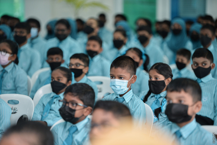 އޮގަސްޓް 10، 2021: ދިރާސީ އާ އަހަރު ފެށުމާ ގުޅިގެން ރެހެންދި ސްކޫލްގައި ބޭއްވި ހާއްސަ އެސެމްބްލީގެ ތެރެއިން: މި އެސެމްބްލީ ޝަރަފުވެރިކޮށްދެއްވީ ރައީސް އިބްރާހިމް މުހައްމަދު ސޯލިހް އާއި އެޑިއުކޭޝަން މިނިސްޓަރ އައިޝަތު އަލީ -- ސަން ފޮޓޯ/ ފަޔާޒު މޫސާ