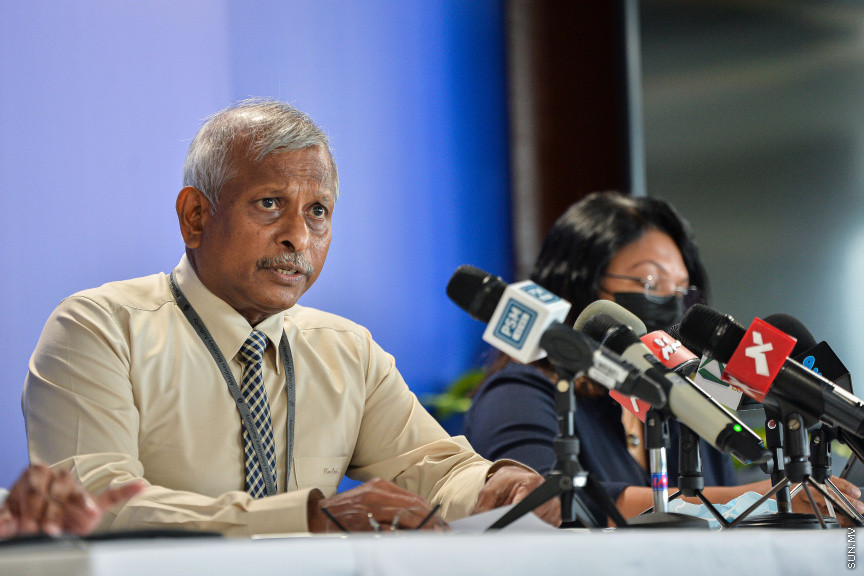 އޮގަސްޓް 22، 2021: އެމްއެމްއޭގެ ފަރާތުން، އެމްއެމްއޭގެ ގަވަރުނަރު ނޫސްވެރިންނަށް މައުލޫމާތު ދެއްވުމަށް ބޭއްވި ނޫސްވެރިންގެ ބައްދަލުވުމުގެ ތެރެއިން -- ސަން ފޮޓޯ/ ފަޔާޒު މޫސާ