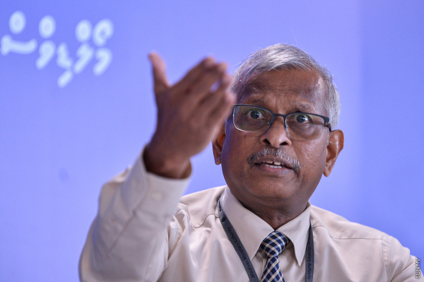 އޮގަސްޓް 22، 2021: އެމްއެމްއޭގެ ފަރާތުން، އެމްއެމްއޭގެ ގަވަރުނަރު ނޫސްވެރިންނަށް މައުލޫމާތު ދެއްވުމަށް ބޭއްވި ނޫސްވެރިންގެ ބައްދަލުވުމުގެ ތެރެއިން -- ސަން ފޮޓޯ/ ފަޔާޒު މޫސާ