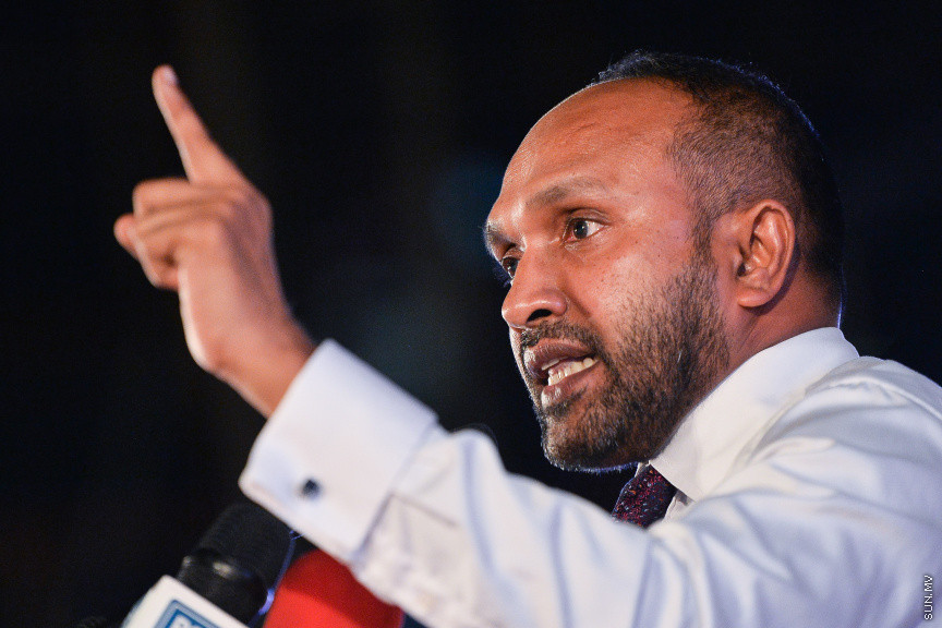 ސެޕްޓެމްބަރ 3، 2021: އިދިކޮޅު ޕީޕީއެމް/ޕީއެންސީގެ ފަރާތުން ކާނިވާ ސަރަހައްދުގައި ބޭއްވި "އައްޑަނަ" ޖަލްސާގެ ތެރެއިން -- ސަން ފޮޓޯ/ ފަޔާޒު މޫސާާ 