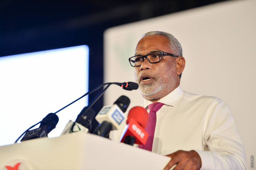 ސެޕްޓެމްބަރ 3، 2021: އިދިކޮޅު ޕީޕީއެމް/ޕީއެންސީގެ ފަރާތުން ކާނިވާ ސަރަހައްދުގައި ބޭއްވި "އައްޑަނަ" ޖަލްސާގެ ތެރެއިން -- ސަން ފޮޓޯ/ ފަޔާޒު މޫސާާ 