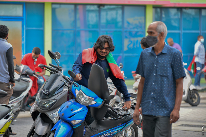 09/30/2021 - "ޒުވާނުން ގައުމީ ޓީމާއެކު" ގެ ނަމުގައި މިއަދު ހަވީރު މާލޭގައި ބޭއްވި ސައިކަލް ބުރުގެ ތެރެއިން --- ސަން ފޮޓޯ// އަހުމަދު އައިމަން އަލީ