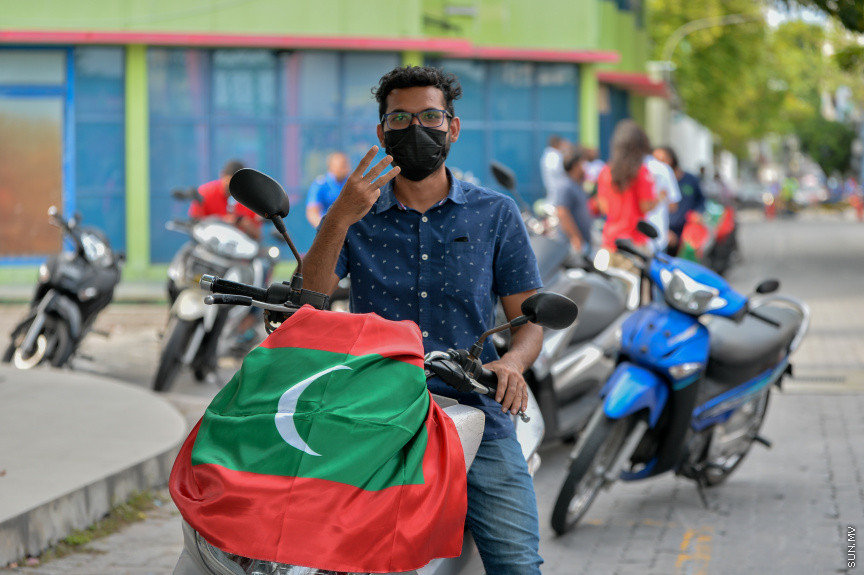 09/30/2021 - "ޒުވާނުން ގައުމީ ޓީމާއެކު" ގެ ނަމުގައި މިއަދު ހަވީރު މާލޭގައި ބޭއްވި ސައިކަލް ބުރުގެ ތެރެއިން --- ސަން ފޮޓޯ// އަހުމަދު އައިމަން އަލީ