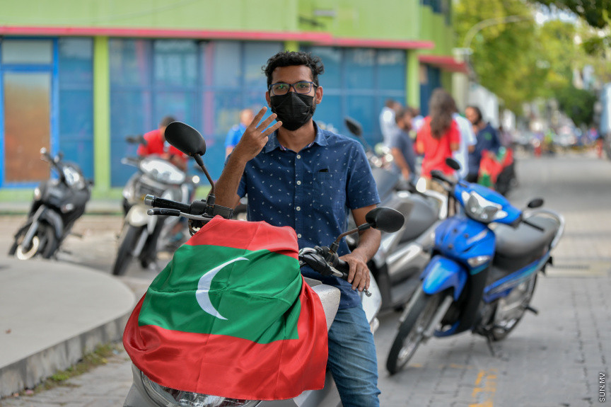 09/30/2021 - "ޒުވާނުން ގައުމީ ޓީމާއެކު" ގެ ނަމުގައި މިއަދު ހަވީރު މާލޭގައި ބޭއްވި ސައިކަލް ބުރުގެ ތެރެއިން --- ސަން ފޮޓޯ// އަހުމަދު އައިމަން އަލީ