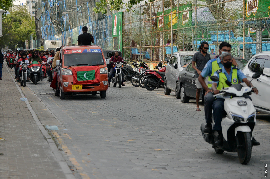 09/30/2021 - "ޒުވާނުން ގައުމީ ޓީމާއެކު" ގެ ނަމުގައި މިއަދު ހަވީރު މާލޭގައި ބޭއްވި ސައިކަލް ބުރުގެ ތެރެއިން --- ސަން ފޮޓޯ// އަހުމަދު އައިމަން އަލީ