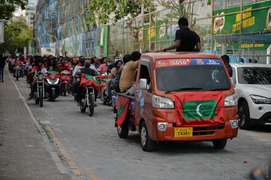 09/30/2021 - "ޒުވާނުން ގައުމީ ޓީމާއެކު" ގެ ނަމުގައި މިއަދު ހަވީރު މާލޭގައި ބޭއްވި ސައިކަލް ބުރުގެ ތެރެއިން --- ސަން ފޮޓޯ// އަހުމަދު އައިމަން އަލީ