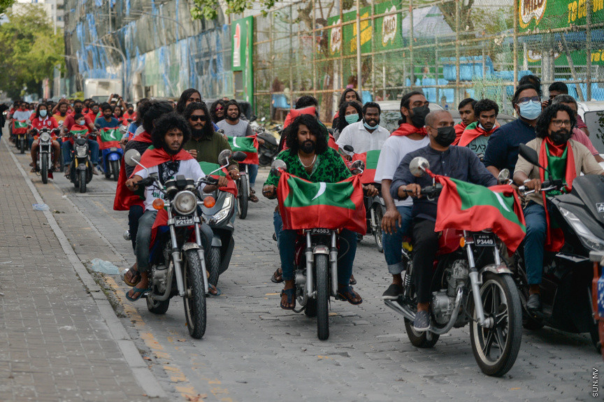 09/30/2021 - "ޒުވާނުން ގައުމީ ޓީމާއެކު" ގެ ނަމުގައި މިއަދު ހަވީރު މާލޭގައި ބޭއްވި ސައިކަލް ބުރުގެ ތެރެއިން --- ސަން ފޮޓޯ// އަހުމަދު އައިމަން އަލީ