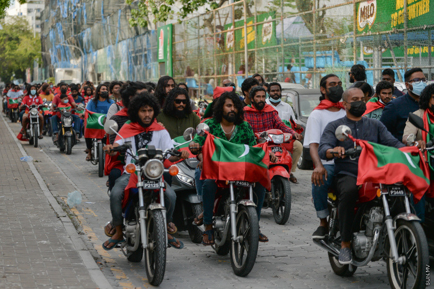 09/30/2021 - "ޒުވާނުން ގައުމީ ޓީމާއެކު" ގެ ނަމުގައި މިއަދު ހަވީރު މާލޭގައި ބޭއްވި ސައިކަލް ބުރުގެ ތެރެއިން --- ސަން ފޮޓޯ// އަހުމަދު އައިމަން އަލީ