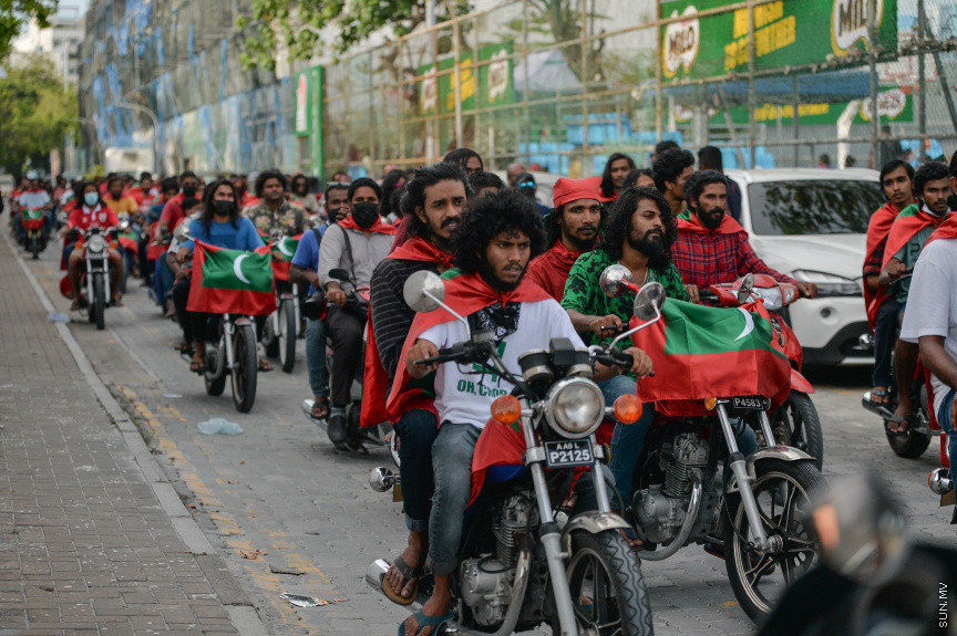 09/30/2021 - "ޒުވާނުން ގައުމީ ޓީމާއެކު" ގެ ނަމުގައި މިއަދު ހަވީރު މާލޭގައި ބޭއްވި ސައިކަލް ބުރުގެ ތެރެއިން --- ސަން ފޮޓޯ// އަހުމަދު އައިމަން އަލީ