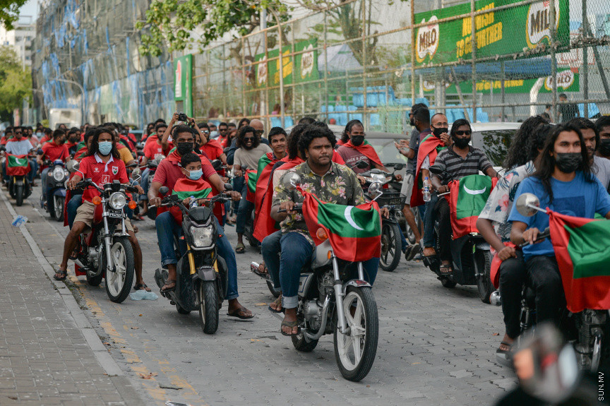 09/30/2021 - "ޒުވާނުން ގައުމީ ޓީމާއެކު" ގެ ނަމުގައި މިއަދު ހަވީރު މާލޭގައި ބޭއްވި ސައިކަލް ބުރުގެ ތެރެއިން --- ސަން ފޮޓޯ// އަހުމަދު އައިމަން އަލީ