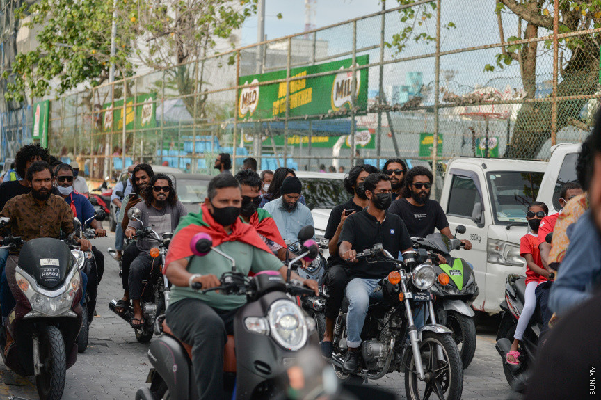 09/30/2021 - "ޒުވާނުން ގައުމީ ޓީމާއެކު" ގެ ނަމުގައި މިއަދު ހަވީރު މާލޭގައި ބޭއްވި ސައިކަލް ބުރުގެ ތެރެއިން --- ސަން ފޮޓޯ// އަހުމަދު އައިމަން އަލީ