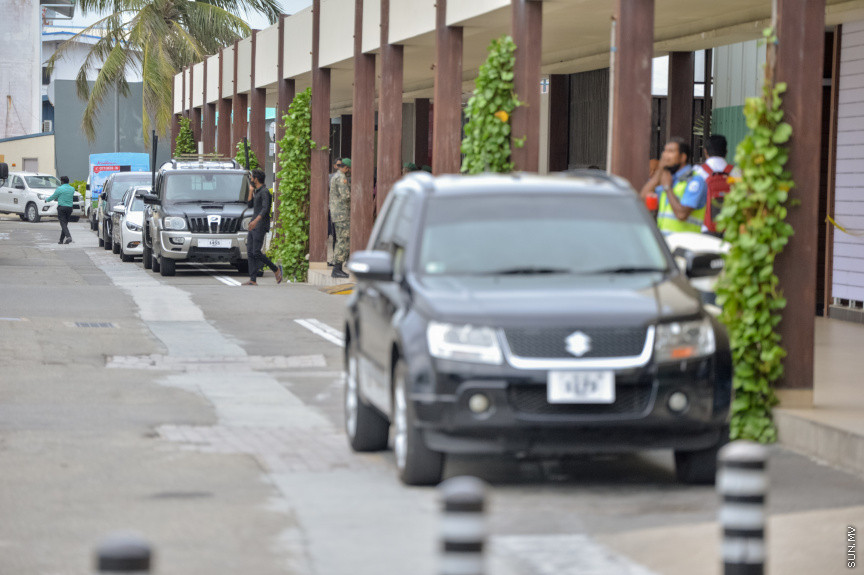 ސަން ފޮޓޯ: އަޙްމަދު އައިމަން އަލީ