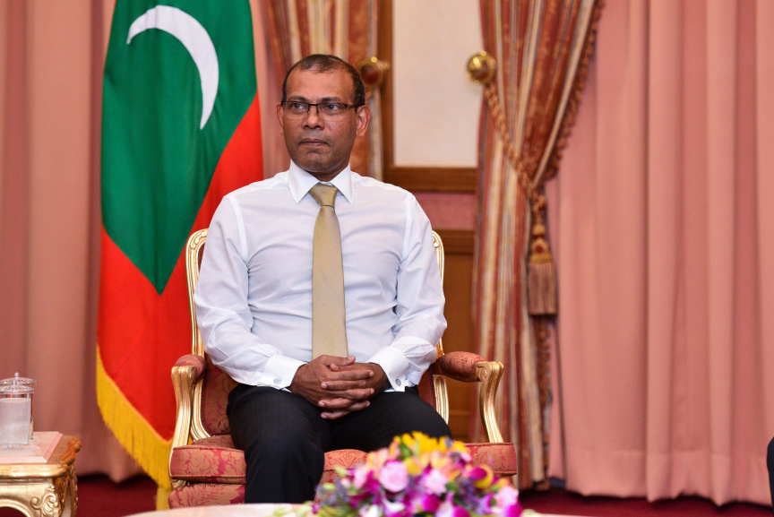 އޮކްޓޯބަރު 24، 2021: ރައިސުލްޖުމްހޫރިއްޔާ އިބްރާހިމް މުހައްމަދު ސޯލިހު އާއި ރައްޔިތުންގެ މަޖިލީހުގެ ރައީސް މުހައްމަދު ނަޝީދު، ރައީސް އޮފީހުގައި ބައްދަލު ކުރައްވަނީ --- ފޮޓޯ: ރައީސް އޮފީސް