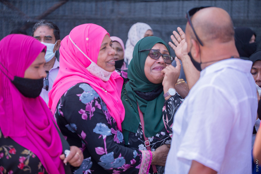 ރައީސް ޔާމިންގެ ޝަރީޔަތް ނިމުމުގެ އުފާ ފާޅުކުރުން --- ސަން ފޮޓޯ: އަޙްމަދު އައިމަން އަލީ