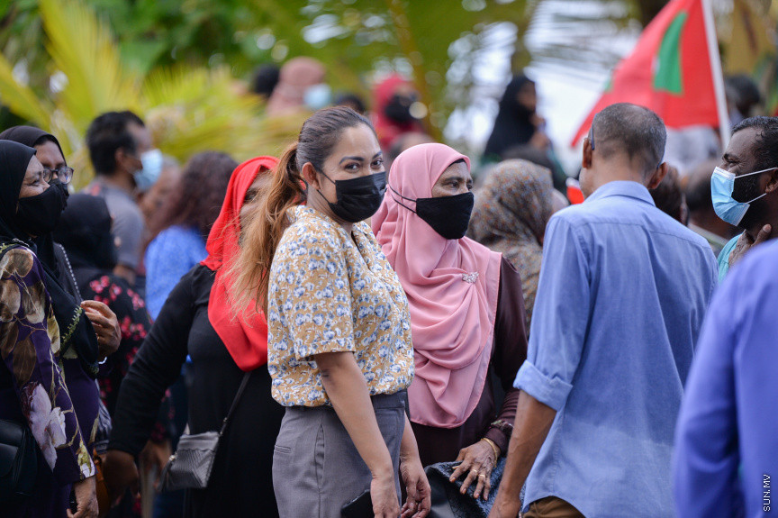 ރައީސް ޔާމިންގެ ޝަރީޔަތް ނިމުމުގެ އުފާ ފާޅުކުރުން --- ސަން ފޮޓޯ: އަޙްމަދު އައިމަން އަލީ